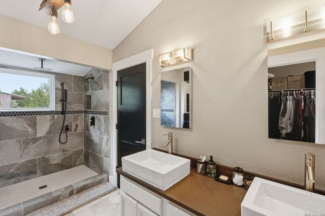 3550 REBECCA CREEK RD, Canyon Lake, TX 78133