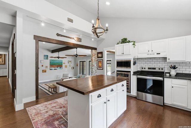 3550 REBECCA CREEK RD, Canyon Lake, TX 78133