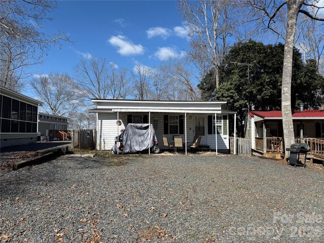331 Lake Tillery Trail, Mount Gilead, NC 27306