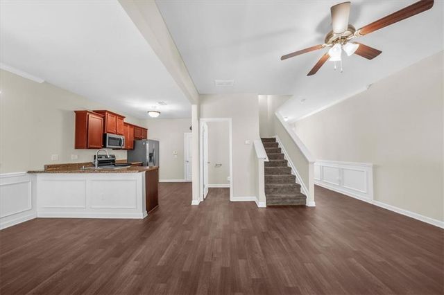 27 Longleaf Circle, Fairburn, GA 30213