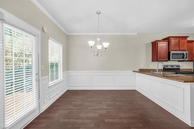 27 Longleaf Circle, Fairburn, GA 30213