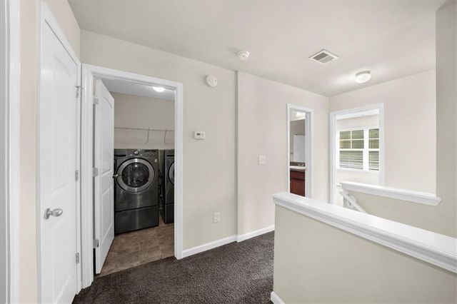 27 Longleaf Circle, Fairburn, GA 30213