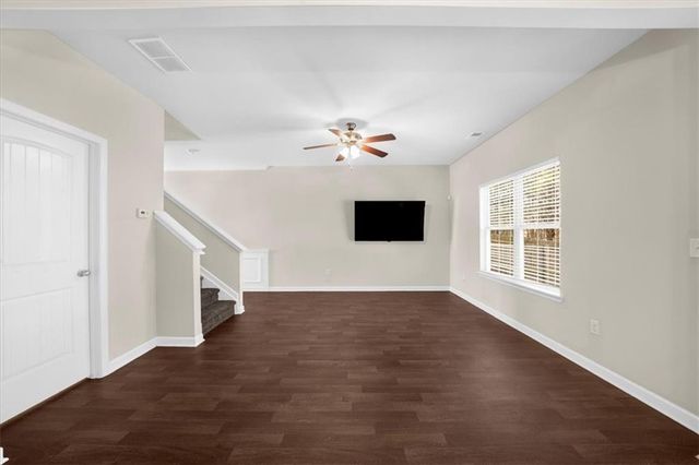 27 Longleaf Circle, Fairburn, GA 30213