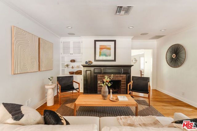 12348 Landale Street, Los Angeles, CA 91604