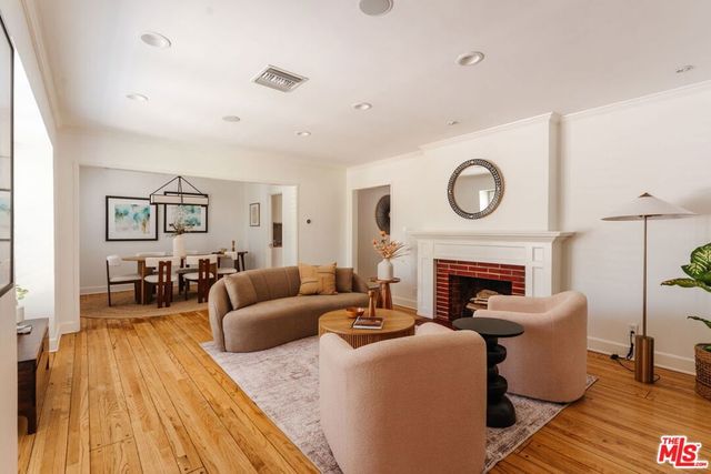 12348 Landale Street, Los Angeles, CA 91604