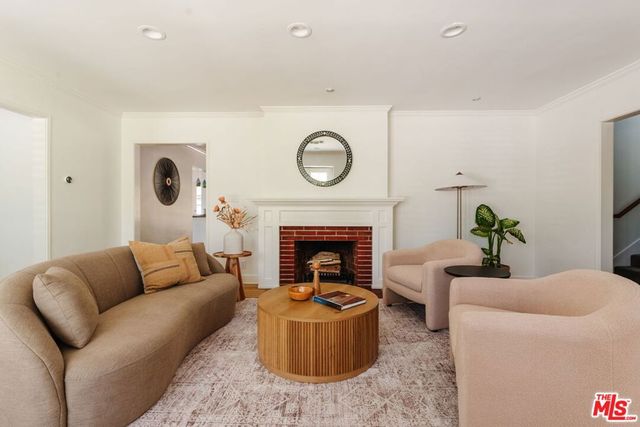 12348 Landale Street, Los Angeles, CA 91604