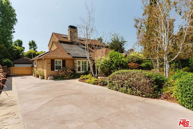 12348 Landale Street, Los Angeles, CA 91604