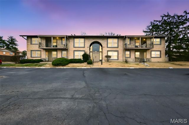 3181 Carefree Lane A, Florissant, MO 63033