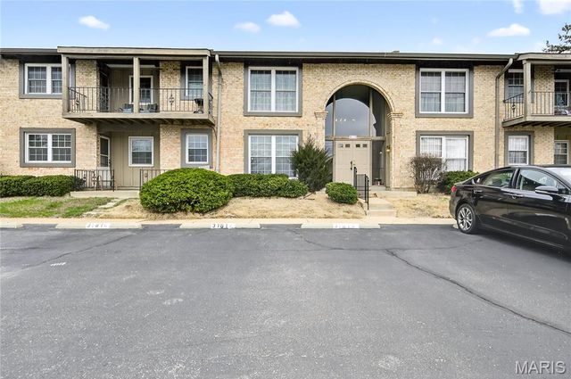 3181 Carefree Lane A, Florissant, MO 63033