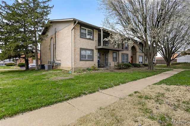 3181 Carefree Lane A, Florissant, MO 63033