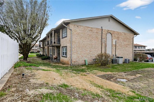 3181 Carefree Lane A, Florissant, MO 63033