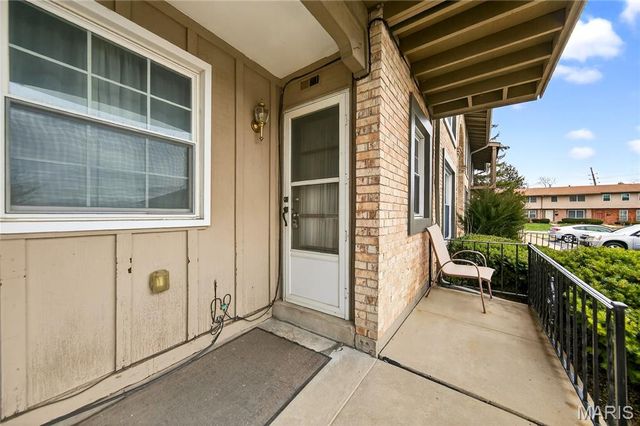 3181 Carefree Lane A, Florissant, MO 63033