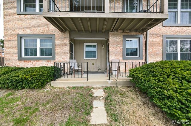 3181 Carefree Lane A, Florissant, MO 63033