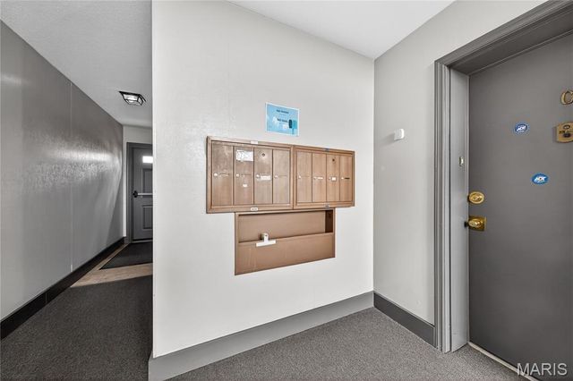 3181 Carefree Lane A, Florissant, MO 63033