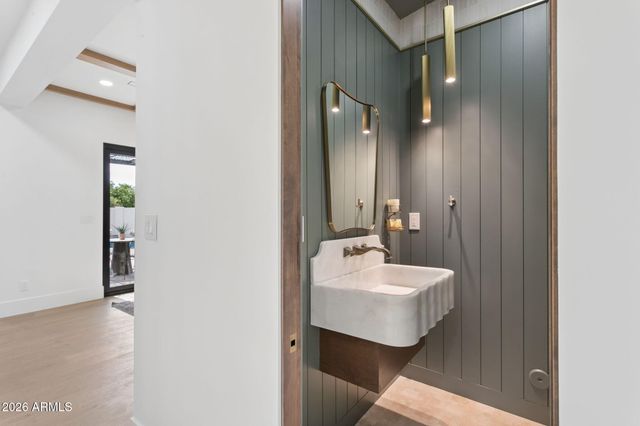 7019 E VISTA Drive, Paradise Valley, AZ 85253