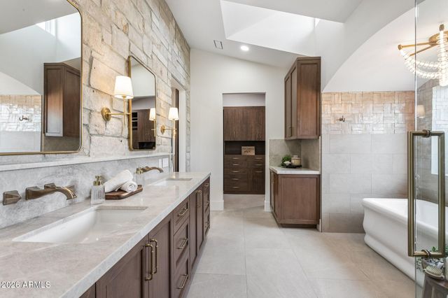 7019 E VISTA Drive, Paradise Valley, AZ 85253