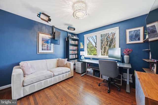 5836 LENOX RD, Bethesda, MD 20817