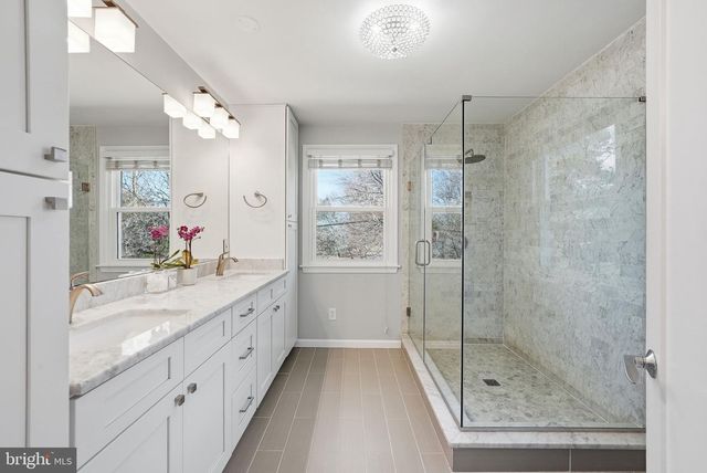 5836 LENOX RD, Bethesda, MD 20817