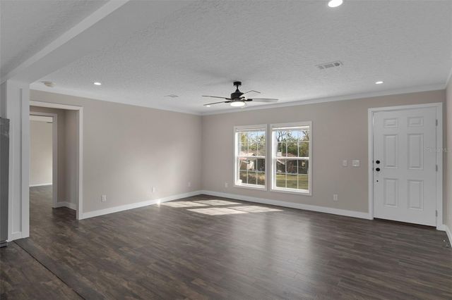 10869 OLD LAKELAND HIGHWAY, Dade City, FL 33525