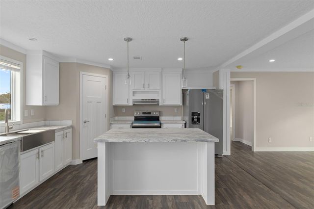 10869 OLD LAKELAND HIGHWAY, Dade City, FL 33525