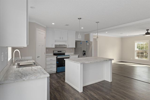 10869 OLD LAKELAND HIGHWAY, Dade City, FL 33525