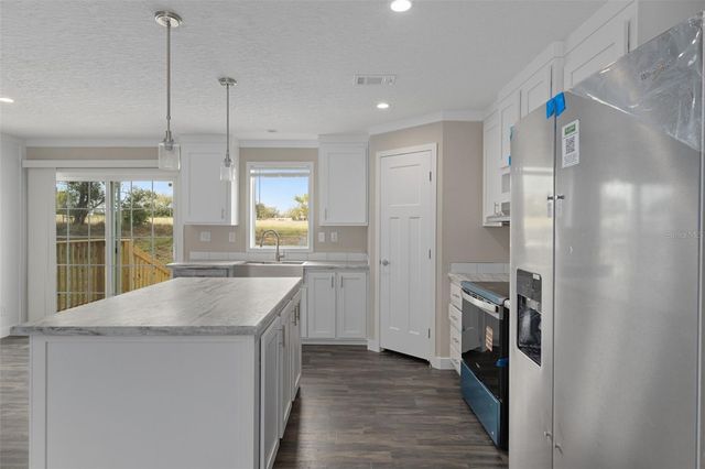 10869 OLD LAKELAND HIGHWAY, Dade City, FL 33525