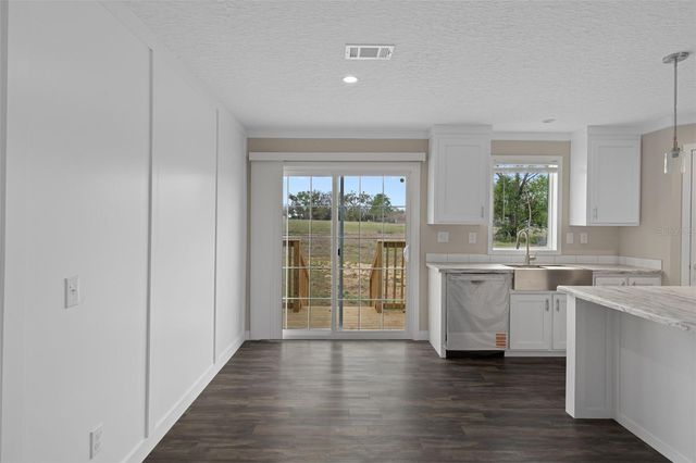 10869 OLD LAKELAND HIGHWAY, Dade City, FL 33525