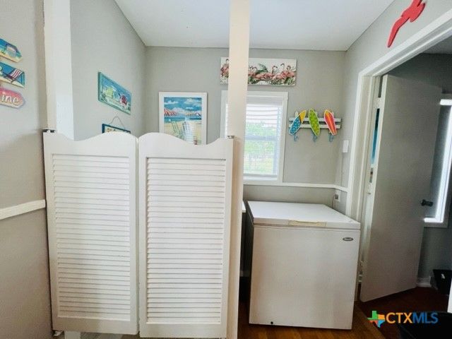 28 N Blackburn Avenue, Port Lavaca, TX 77979