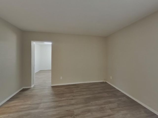 8102 W Heatherbrae Drive, Phoenix, AZ 85033