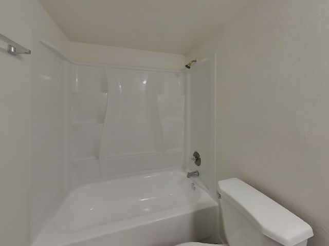 8102 W Heatherbrae Drive, Phoenix, AZ 85033