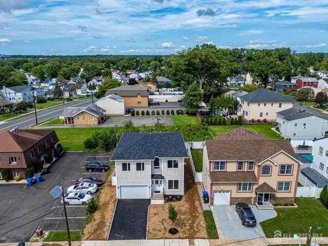 90 S Hyde Avenue S, Iselin, NJ 08830