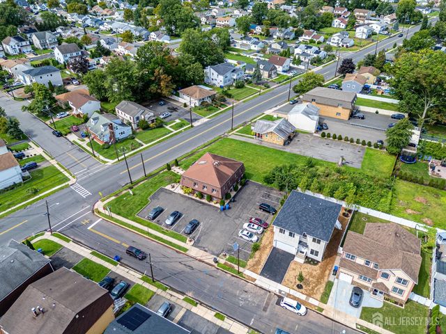 90 S Hyde Avenue S, Iselin, NJ 08830