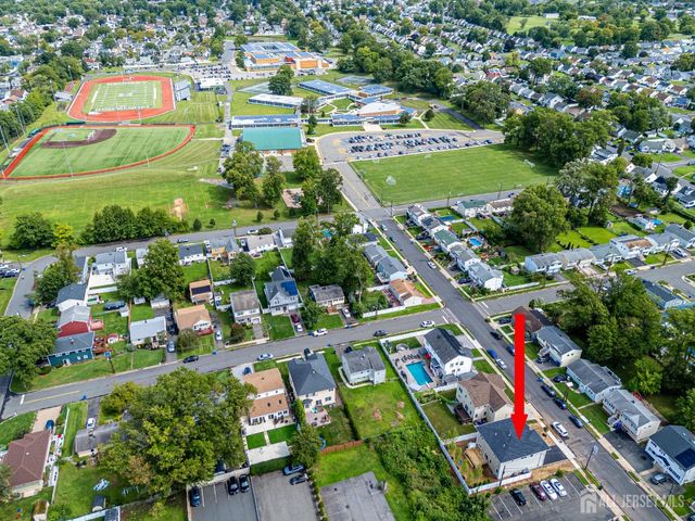 90 S Hyde Avenue S, Iselin, NJ 08830