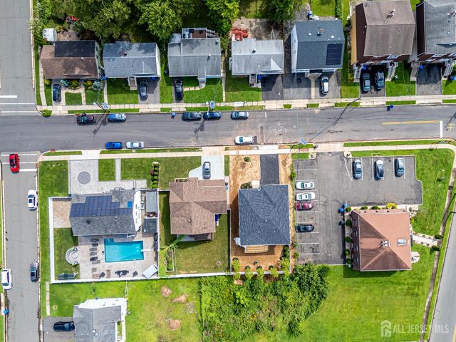 90 S Hyde Avenue S, Iselin, NJ 08830