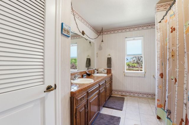 130 Sunrise Drive, Hollister, CA 95023