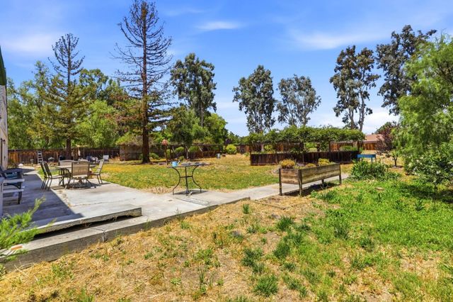 130 Sunrise Drive, Hollister, CA 95023