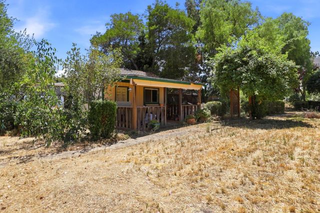 130 Sunrise Drive, Hollister, CA 95023
