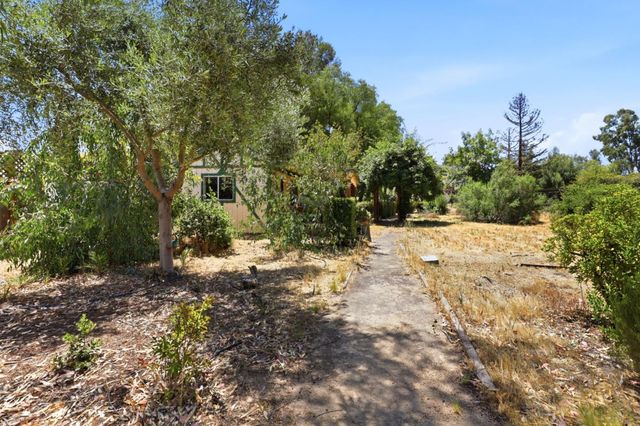 130 Sunrise Drive, Hollister, CA 95023