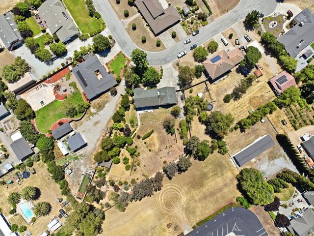 130 Sunrise Drive, Hollister, CA 95023