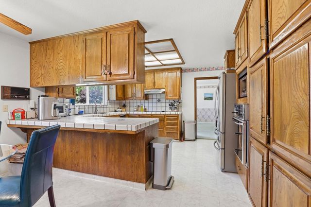 130 Sunrise Drive, Hollister, CA 95023