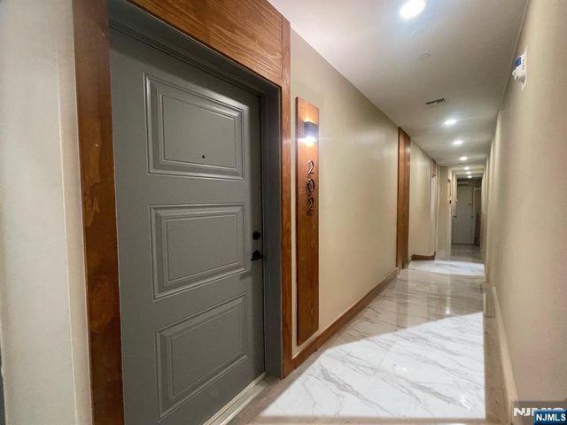 58 Union Street 501, Newark, NJ 07105