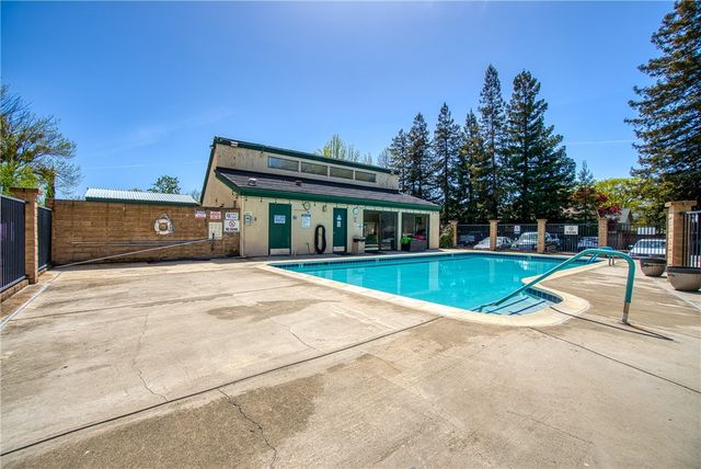 10 Royale Avenue 13A-2, Lakeport, CA 95453