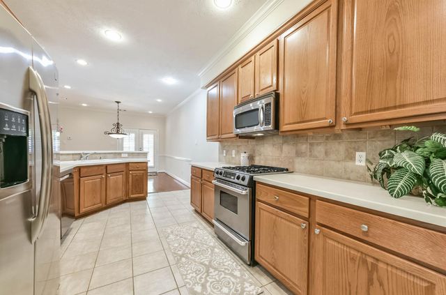 12438 Golden Thistle, Pasadena, TX 77058
