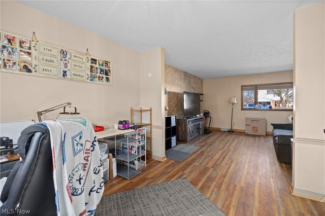 27261 Nantucket Drive, North Olmsted, OH 44070