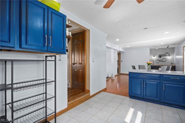 27261 Nantucket Drive, North Olmsted, OH 44070