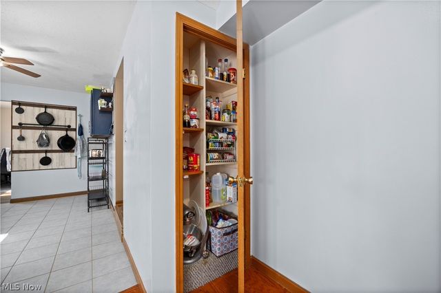 27261 Nantucket Drive, North Olmsted, OH 44070