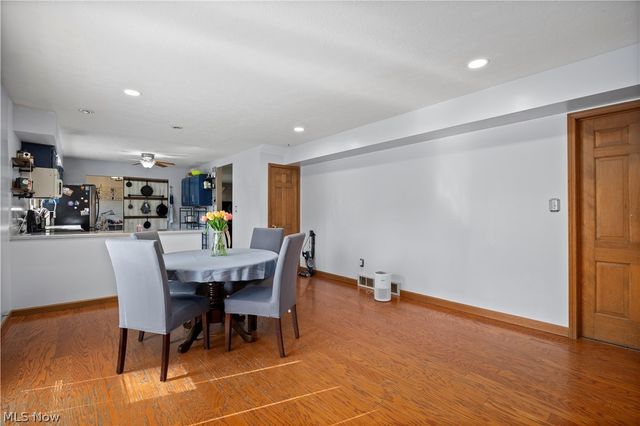 27261 Nantucket Drive, North Olmsted, OH 44070