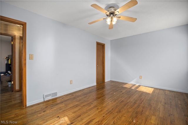 27261 Nantucket Drive, North Olmsted, OH 44070