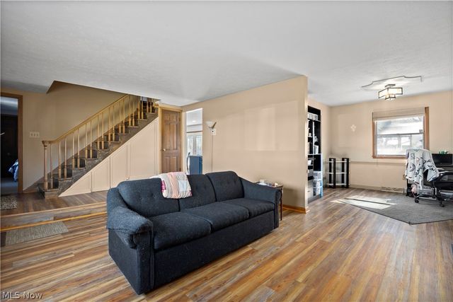 27261 Nantucket Drive, North Olmsted, OH 44070