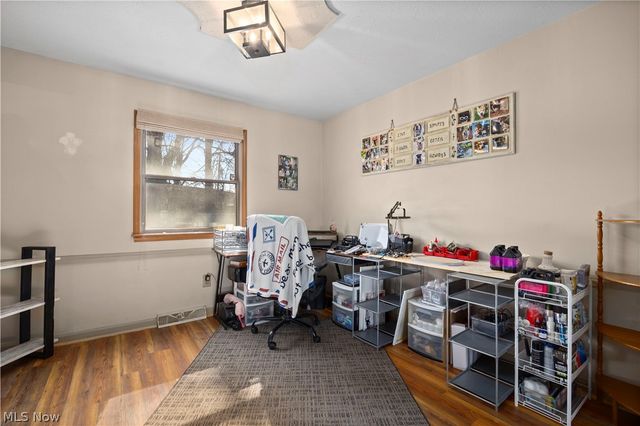 27261 Nantucket Drive, North Olmsted, OH 44070